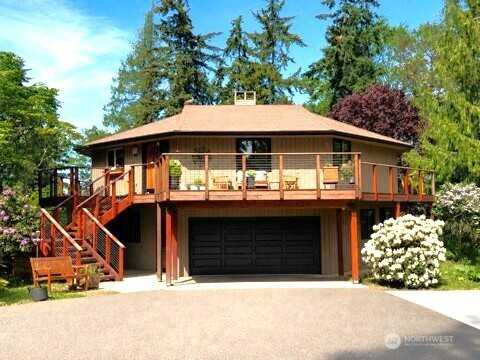 94 Raccoon Road, Sequim, WA 98382