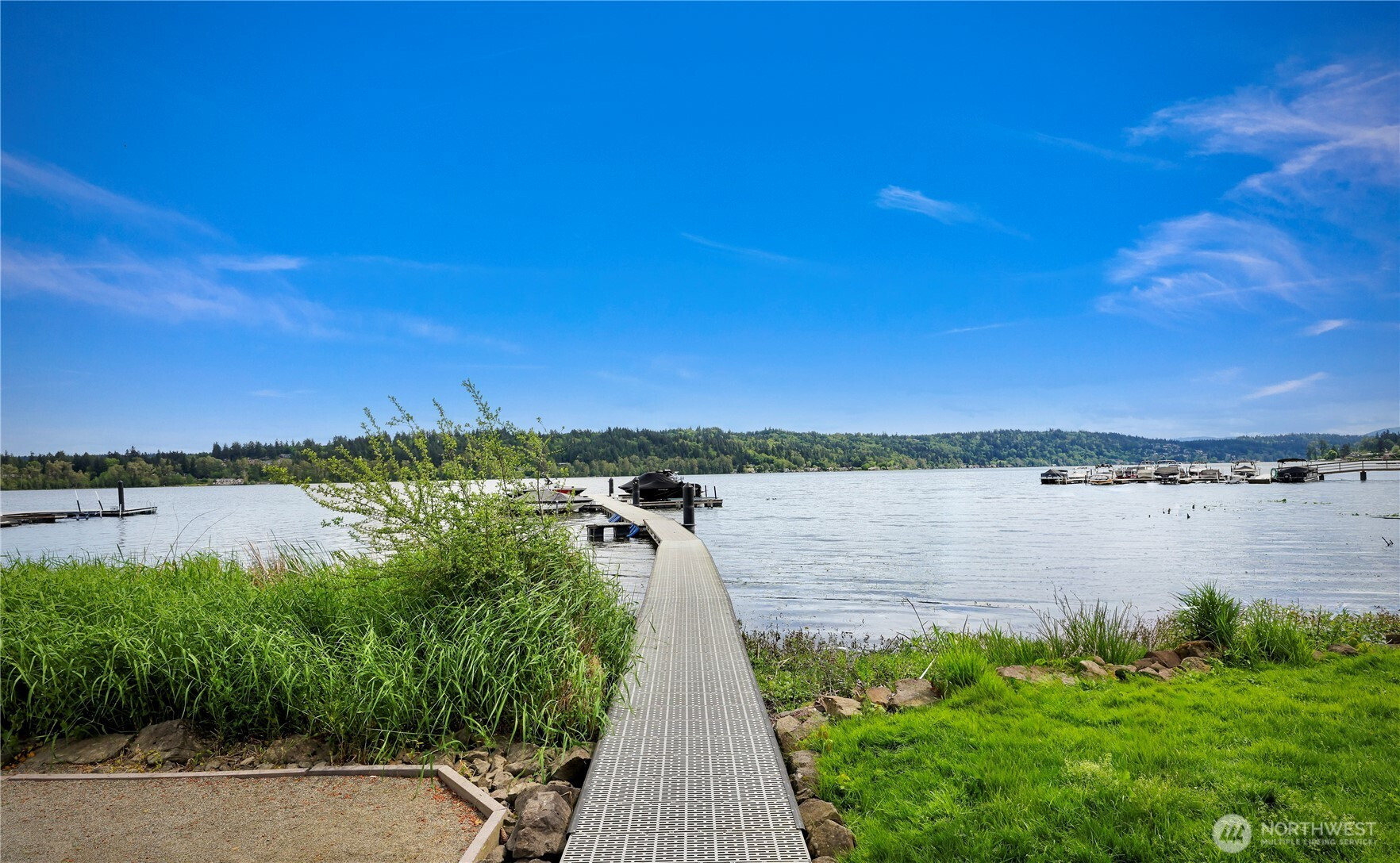 4050 W Lake Sammamish Parkway NE, Redmond, WA 98052