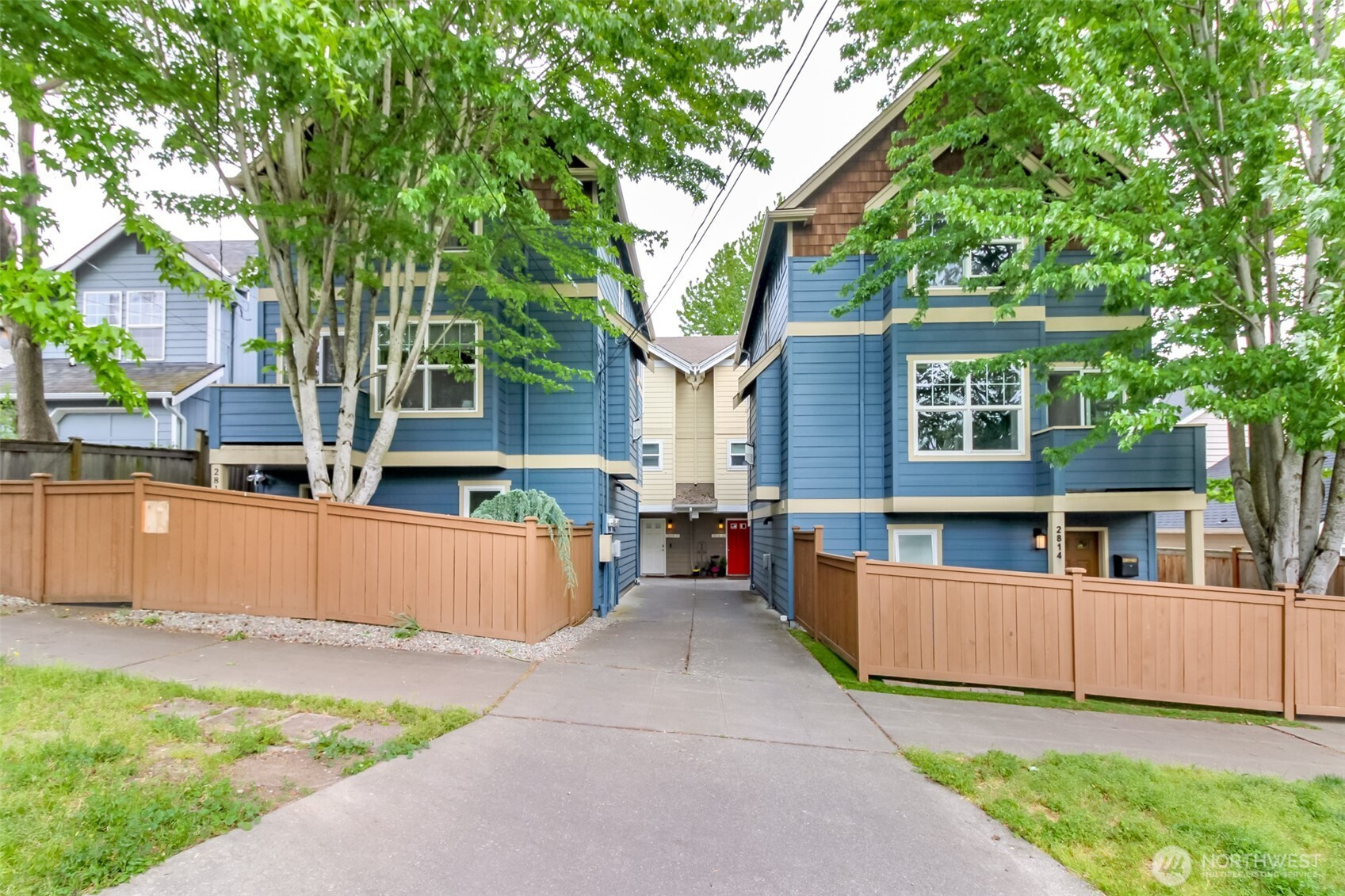 2816 SW Adams Street, Seattle, WA 98126