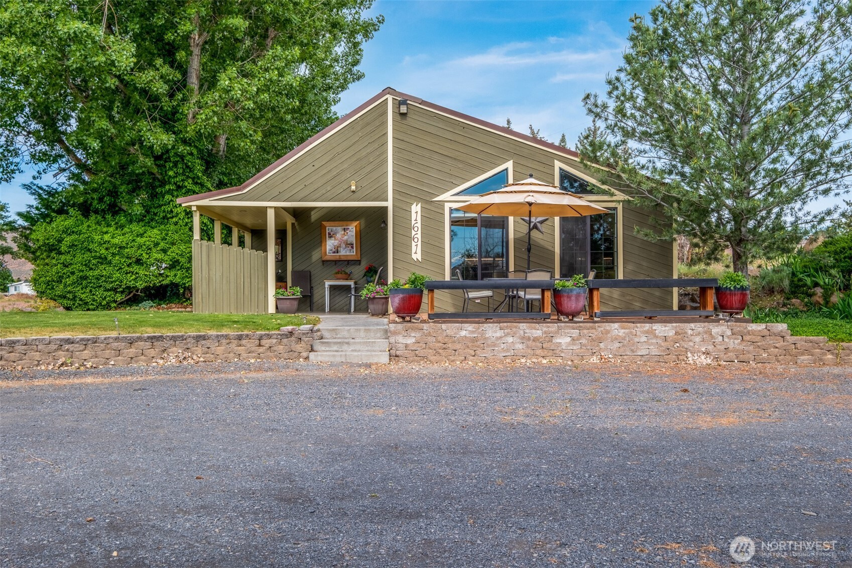 1661 Road 17.6 NW, Ephrata, WA 98823