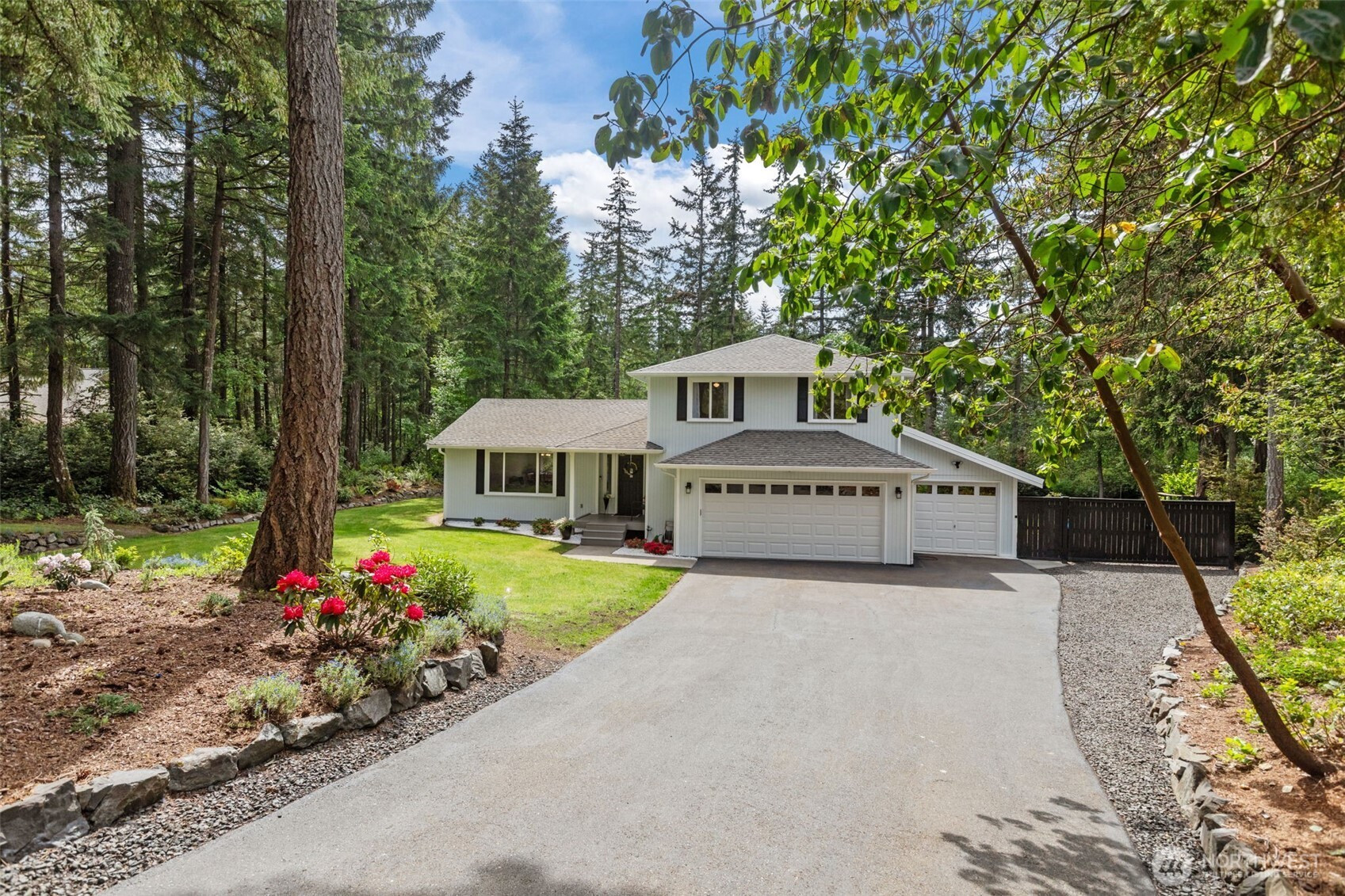 945 SW Moffett Lane, Port Orchard, WA 98367
