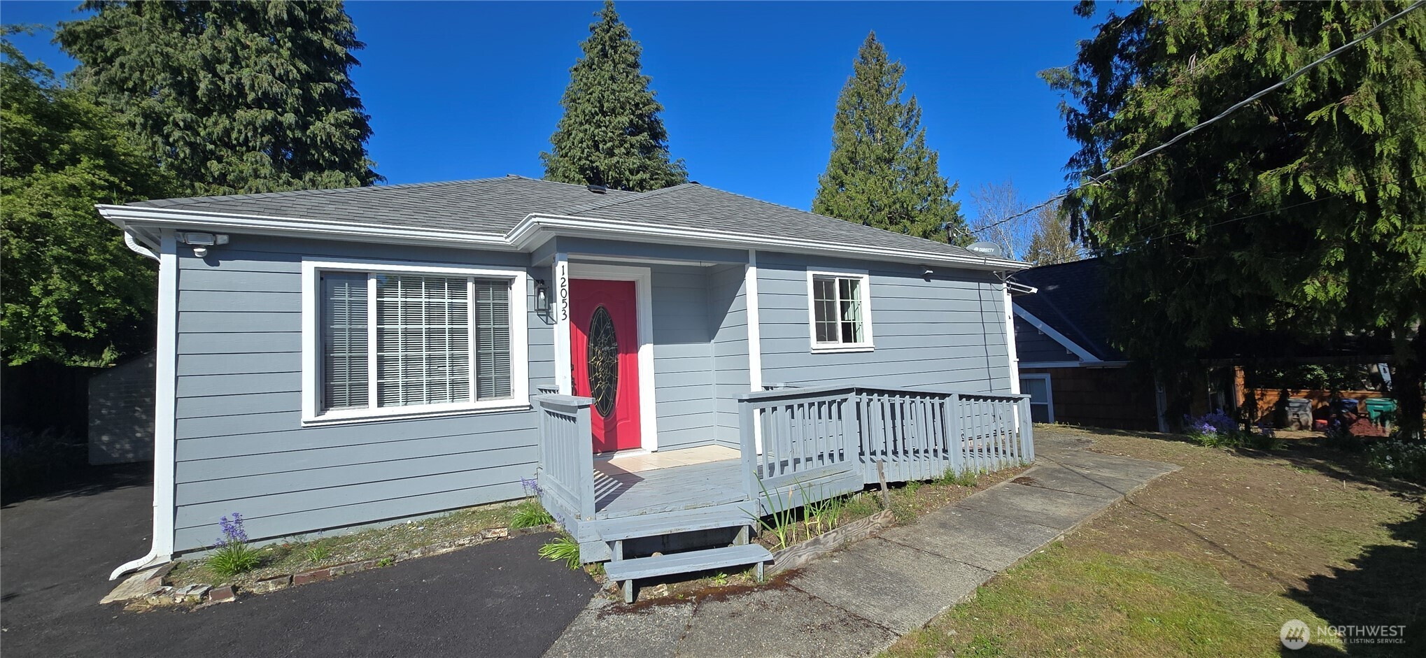 12053 70 th Avenue S, Seattle, WA 98178