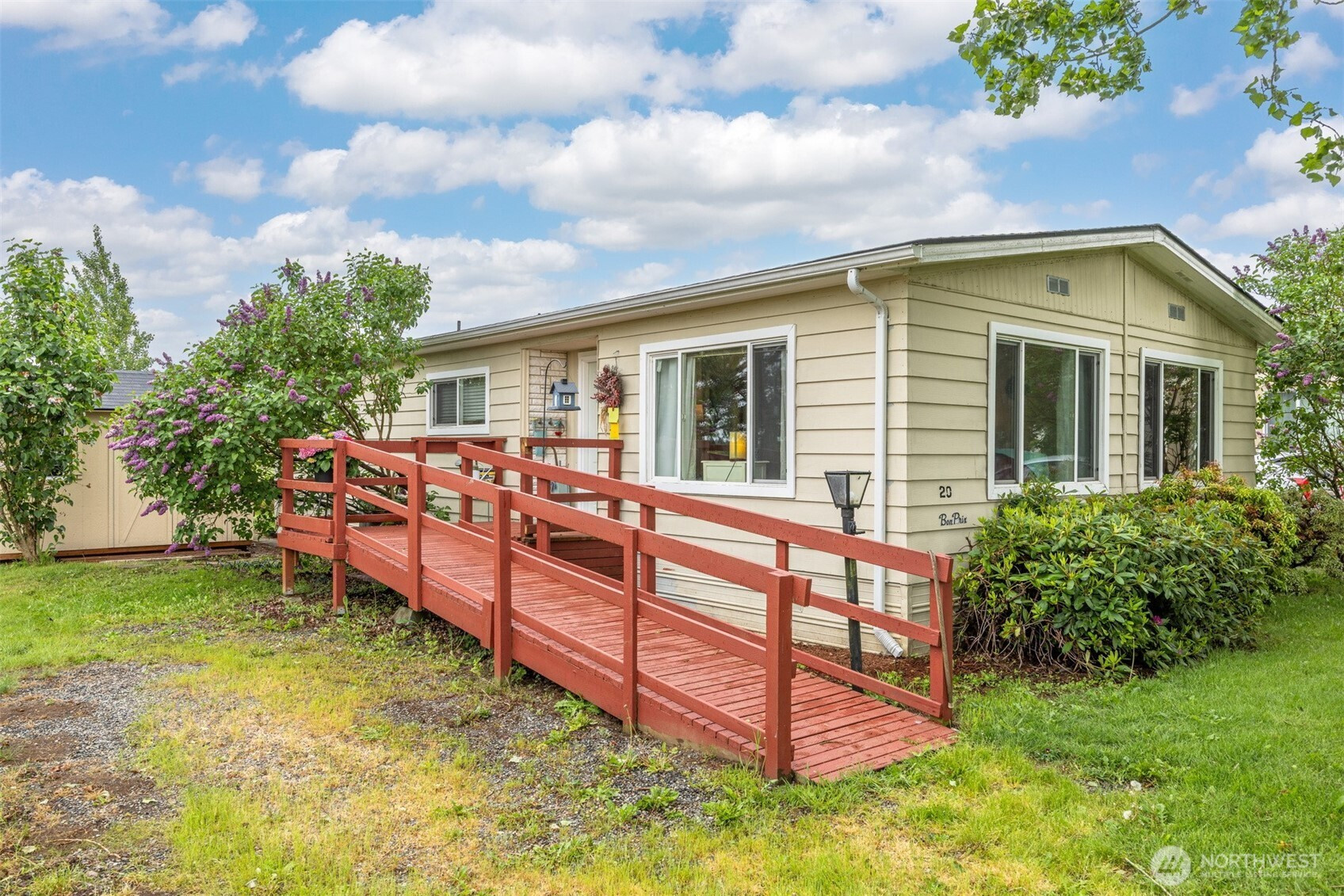 380 E Pole Road, Lynden, WA 98264
