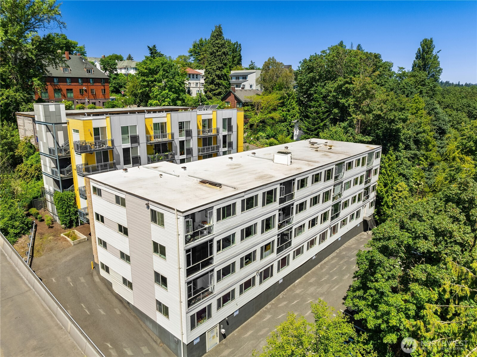 2233 NE 46th Street, Seattle, WA 98105