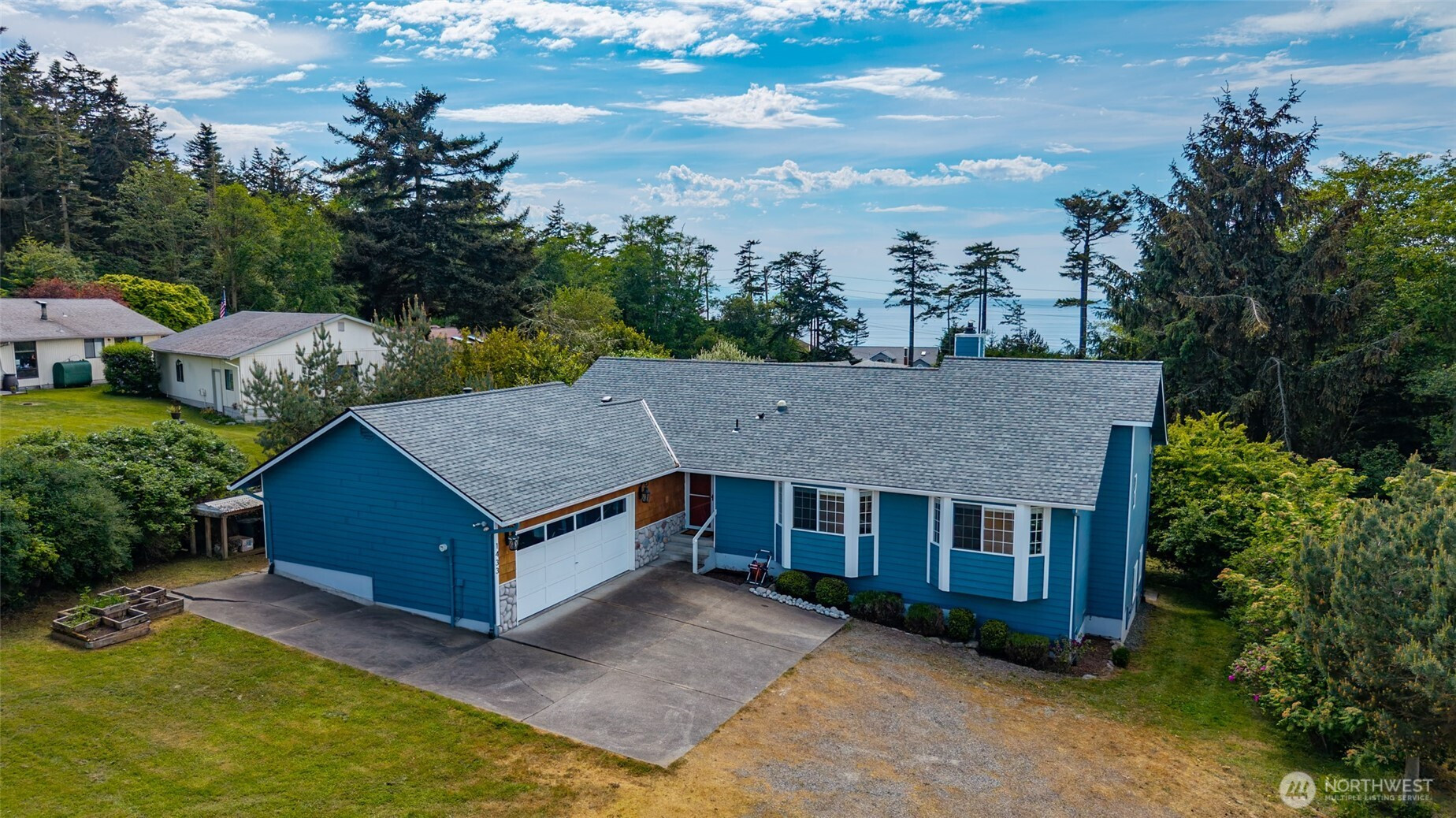1433 Martha Way, Oak Harbor, WA 98277