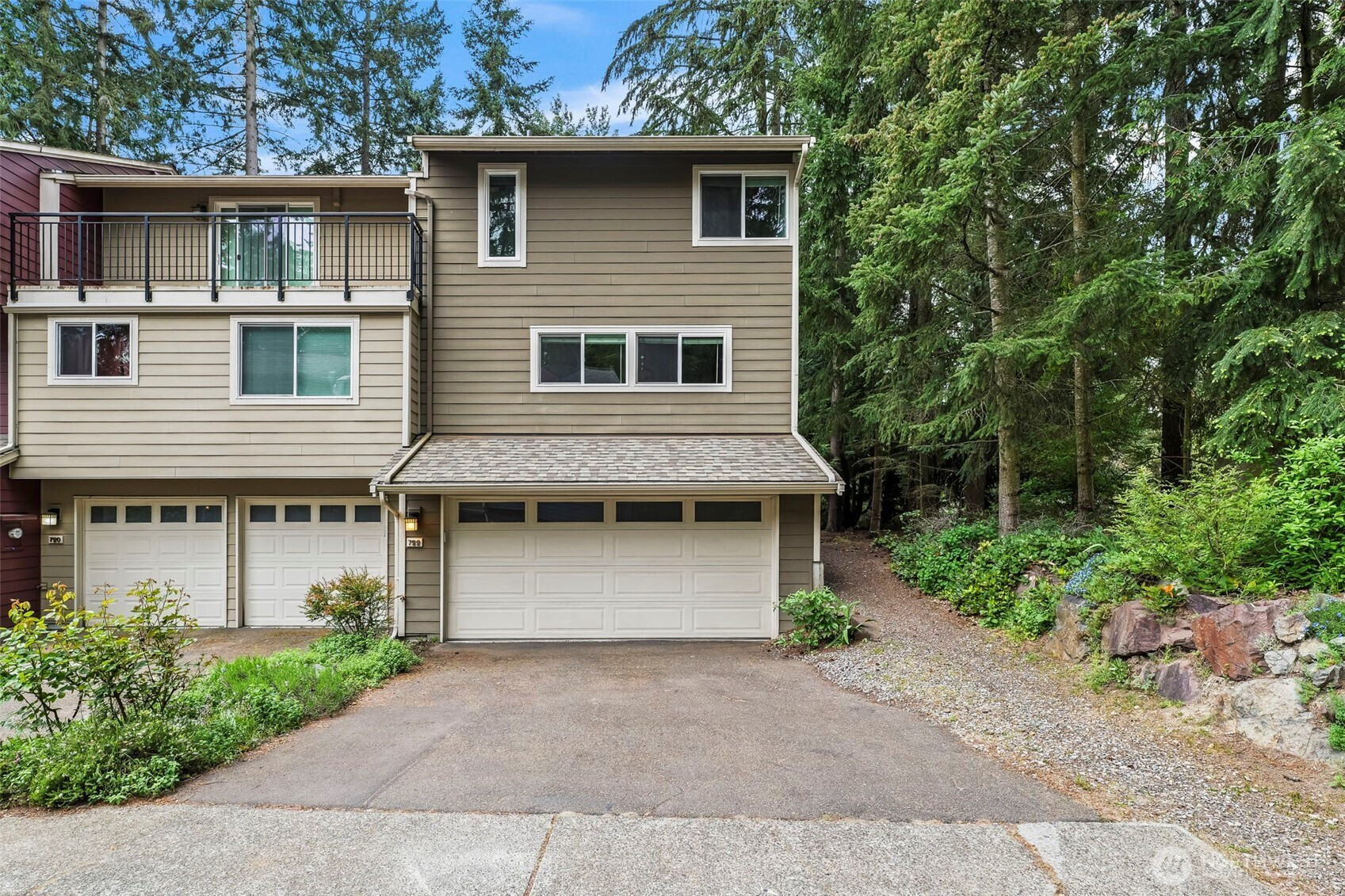 722 N 161st Place, Shoreline, WA 98133