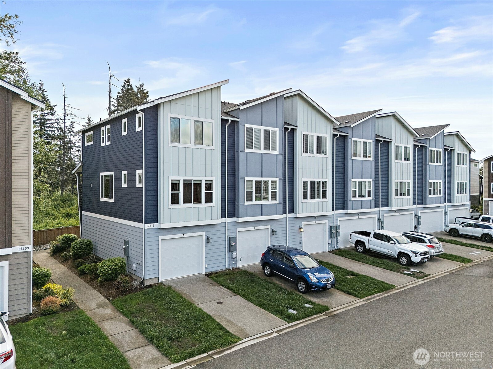 17411 118th Avenue Ct E, Puyallup, WA 98374