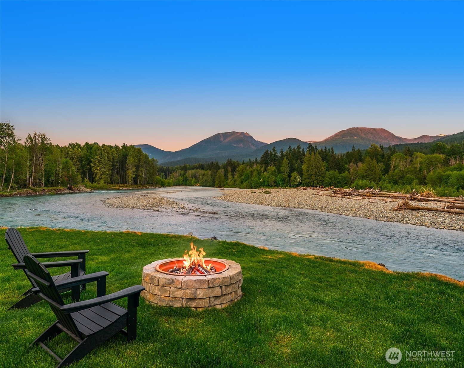 132 Slalom Way, Packwood, WA 98361