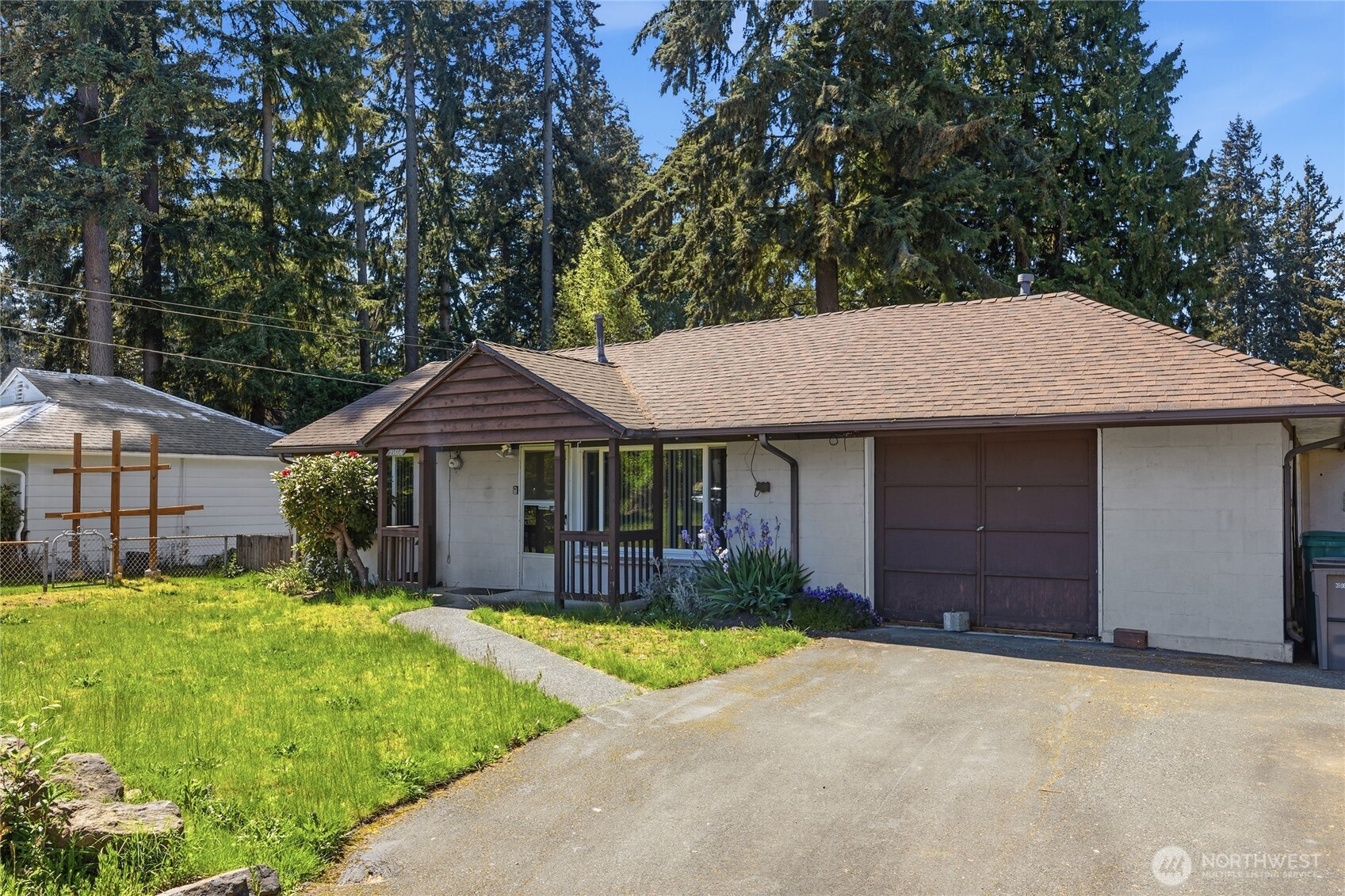 21606 54th Avenue W, Mountlake Terrace, WA 98043