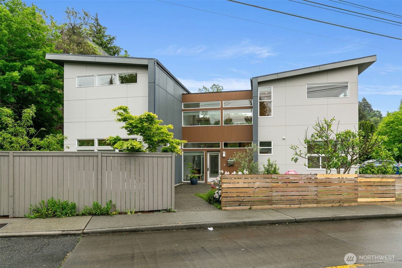 3200 E Republican Street, Seattle, WA 98112
