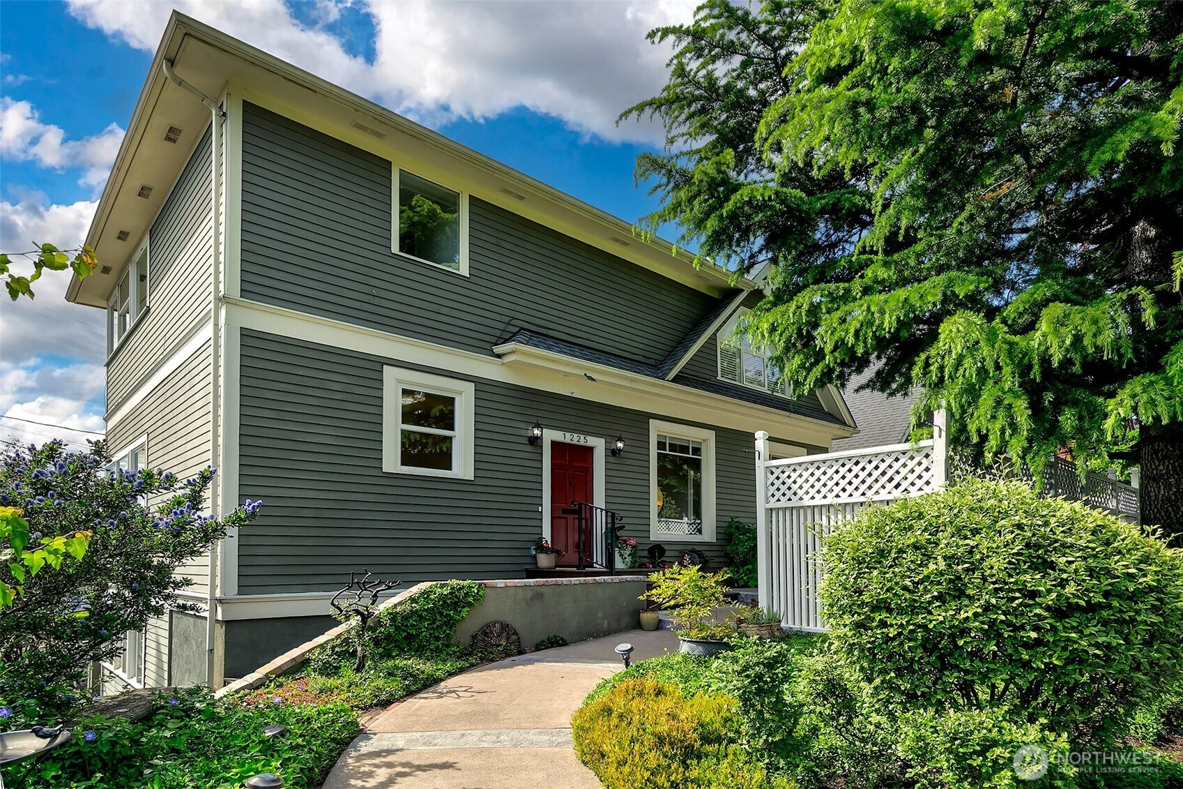 1225 9th Avenue W, Seattle, WA 98119