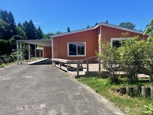 17125 Woodcrest Drive NE, Bothell, WA 98011