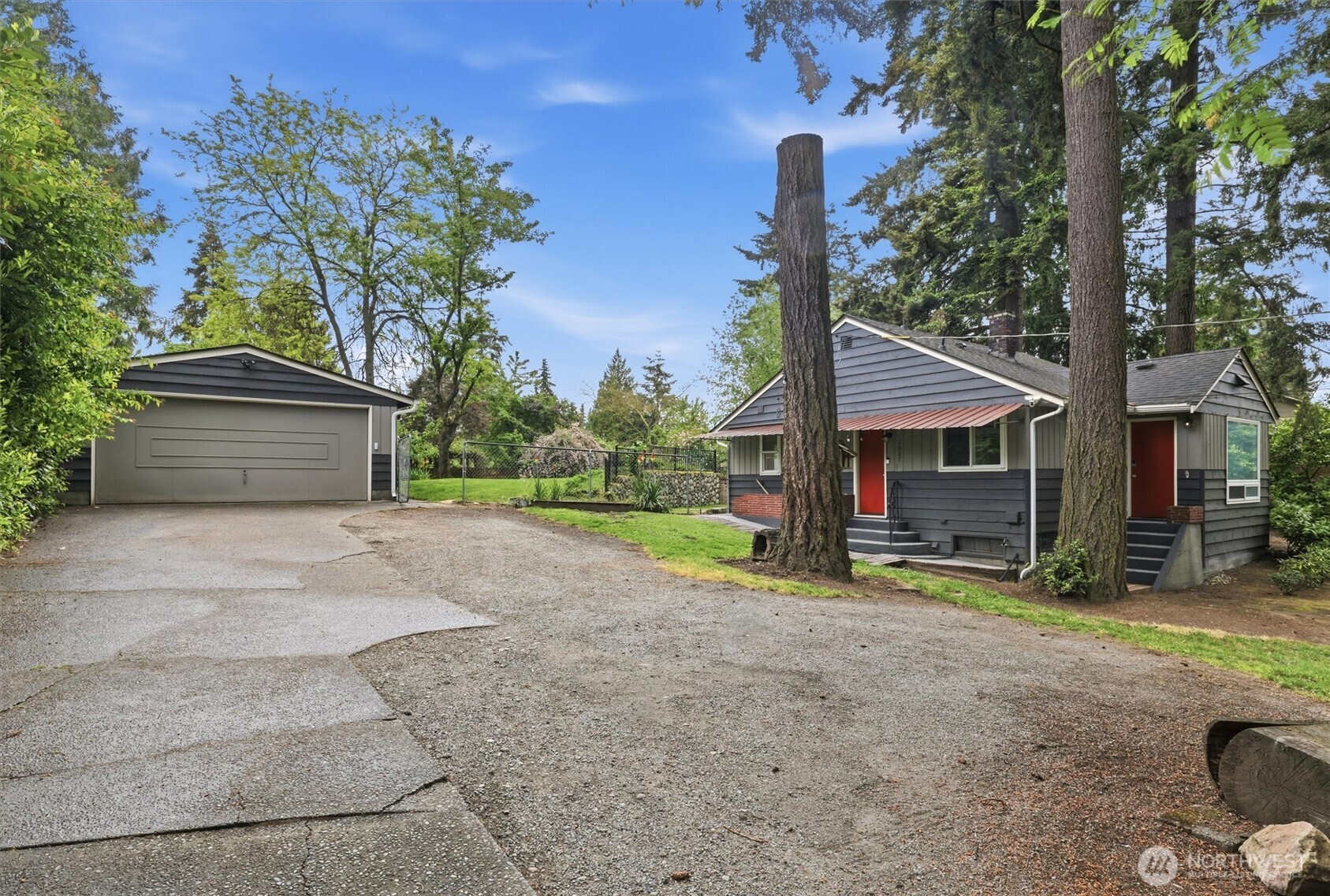 1027 S 124th Street, Seattle, WA 98168