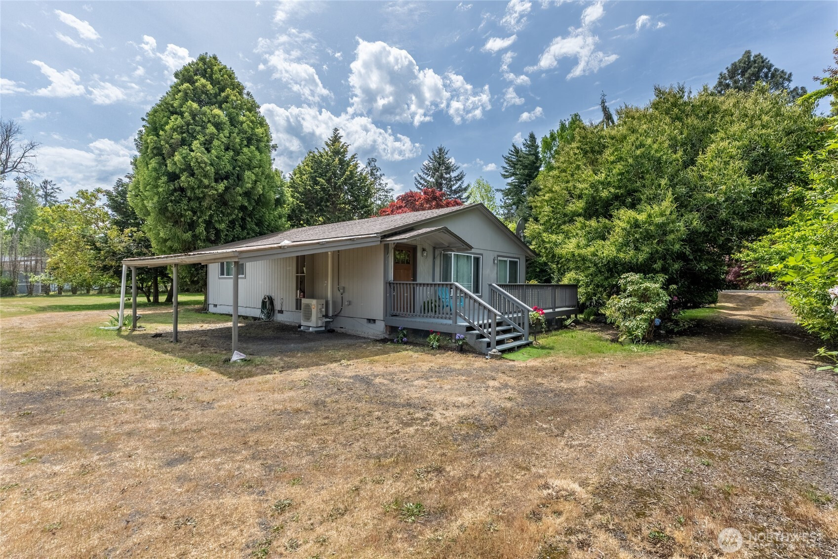 369 E Birnie Slough Road, Cathlamet, WA 98612