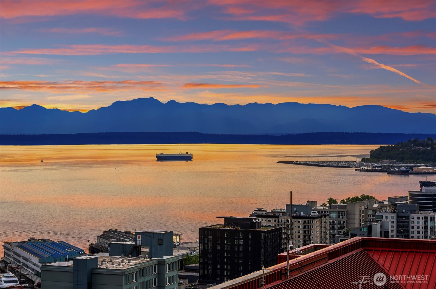 2033 2nd Avenue, Seattle, WA 98121