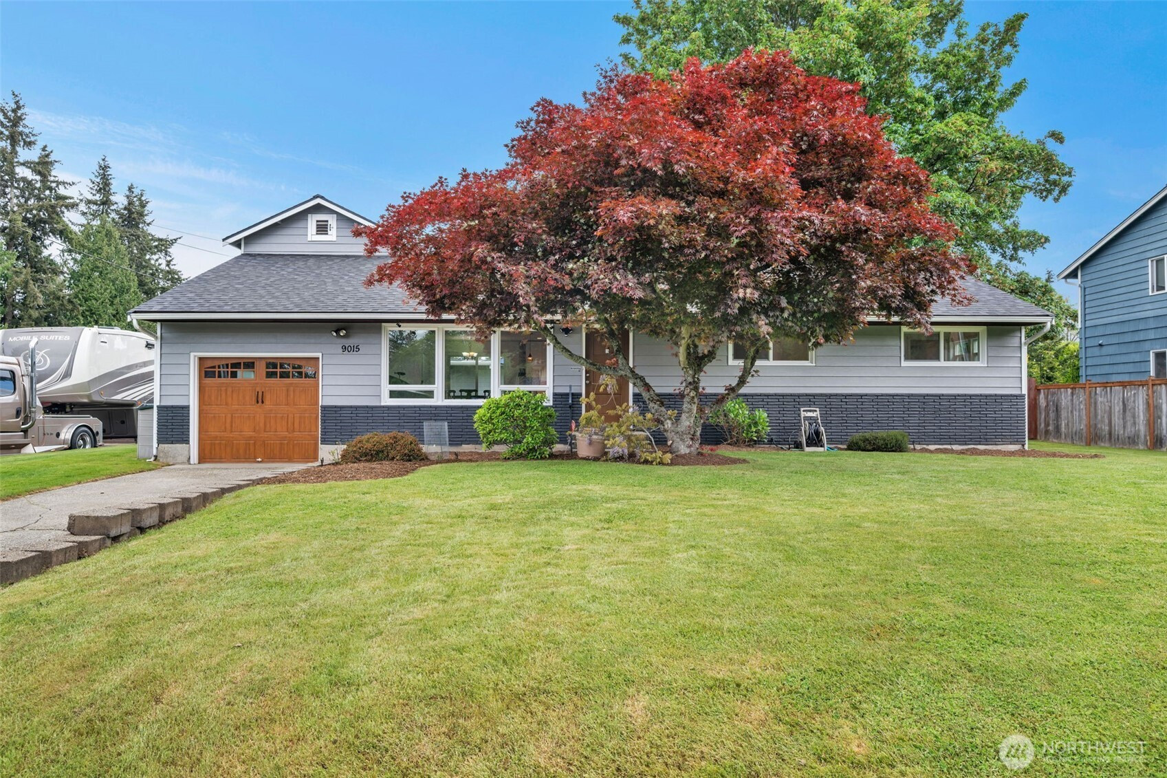9015 218th Street SW, Edmonds, WA 98026