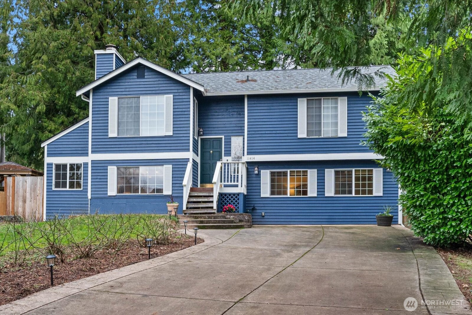 11414 107th Place NE, Kirkland, WA 98033