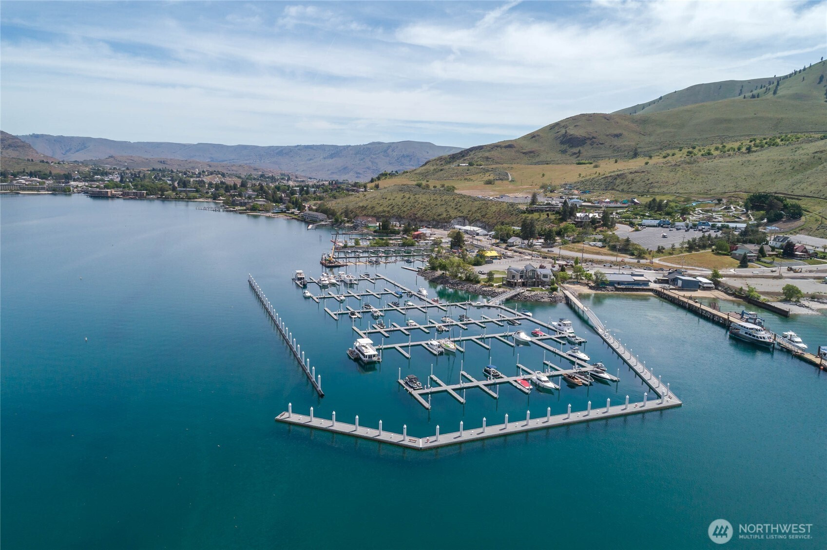 1350 W Woodin Avenue, Chelan, WA 98816