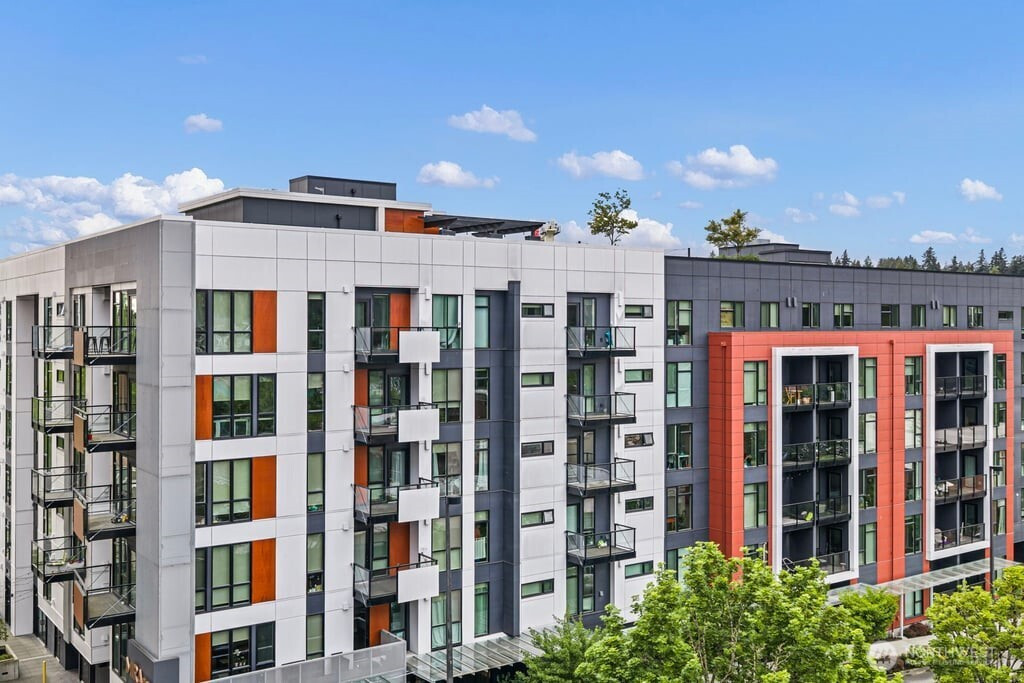 1085 Ave NE 103rd, Bellevue, WA 98004