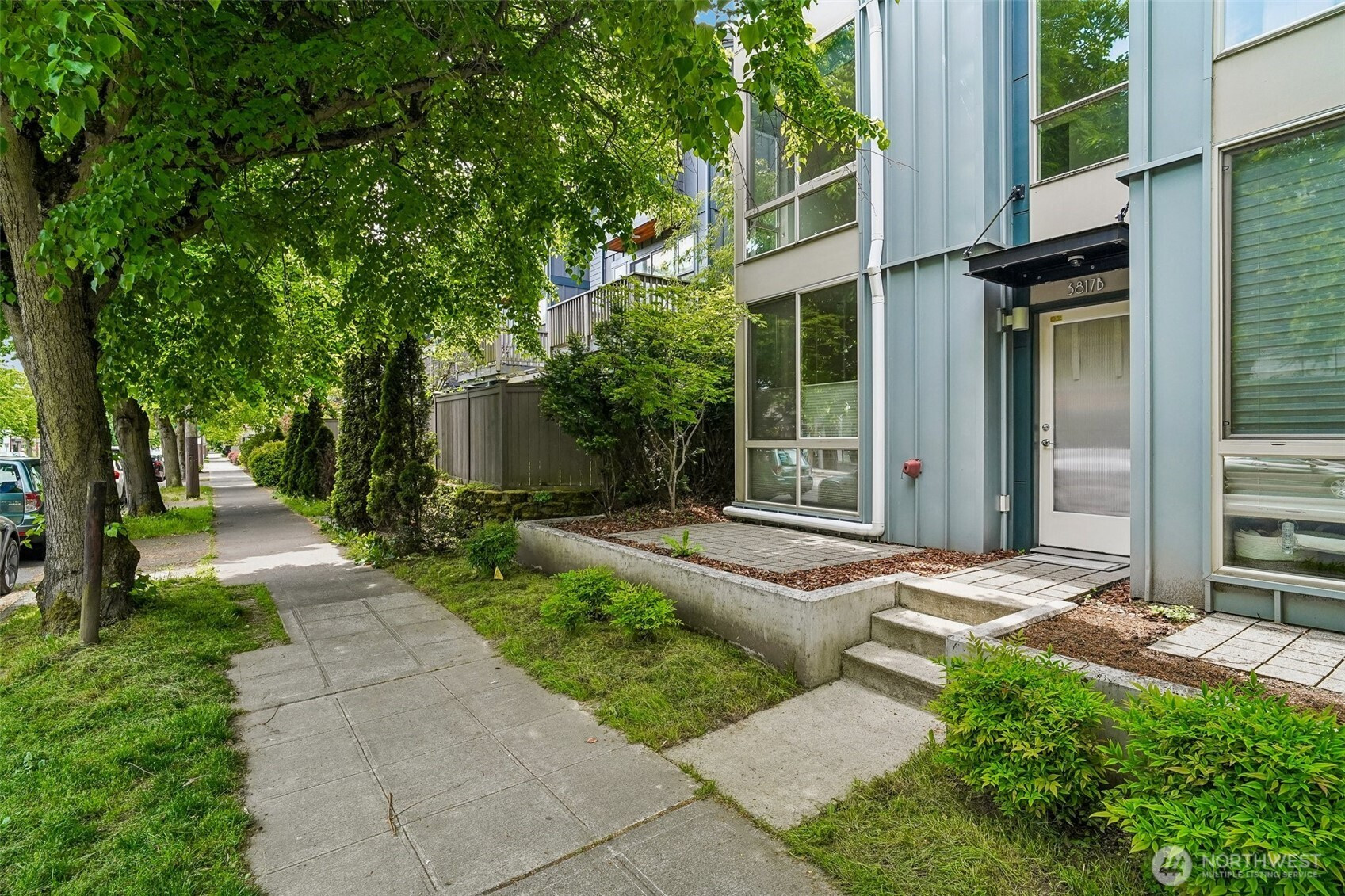 3817 B California Avenue SW, Seattle, WA 98116
