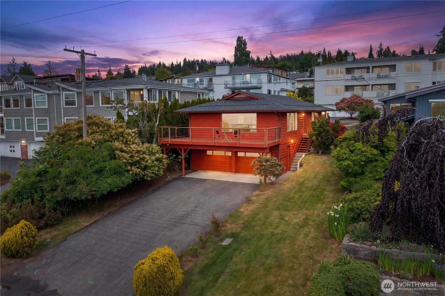 909 10th Street, Bellingham, WA 98225