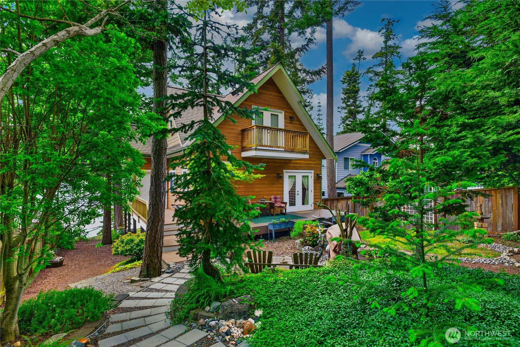 17946 Cobahud, La Conner, WA 98257