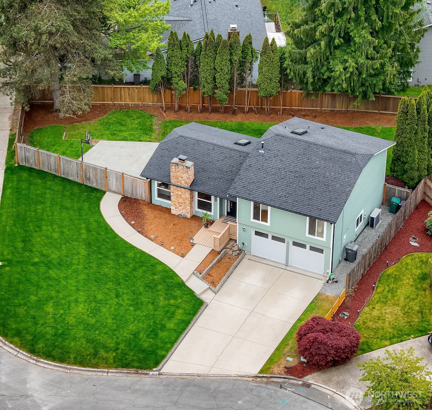 14013 113th Avenue NE, Kirkland, WA 98034
