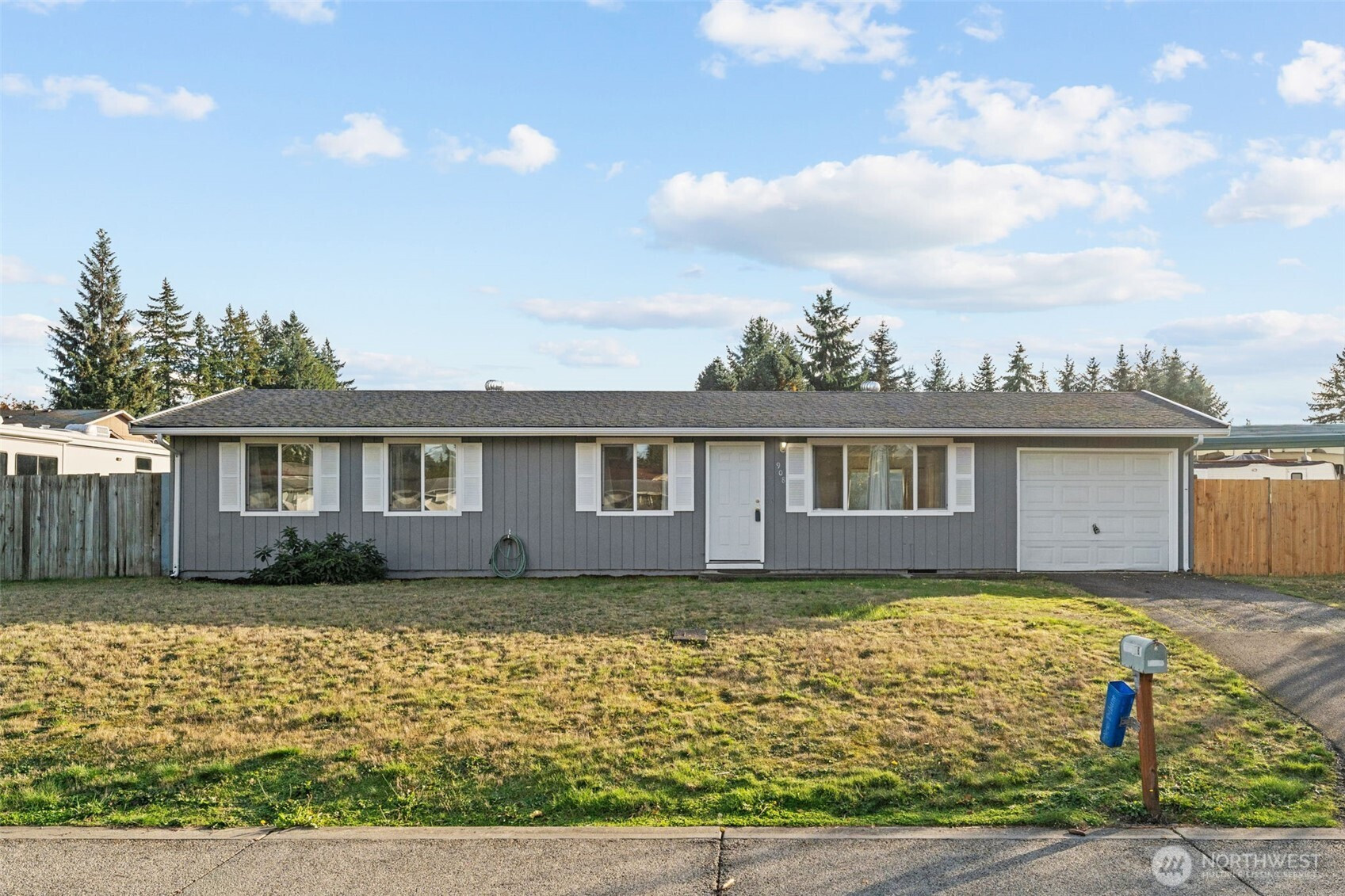 908 139th st E, Tacoma, WA 98445