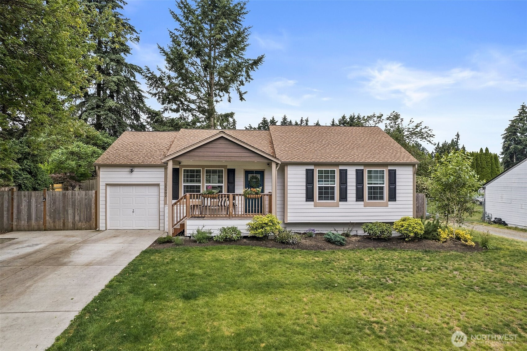 15902 95th Avenue Ct E, Puyallup, WA 98375