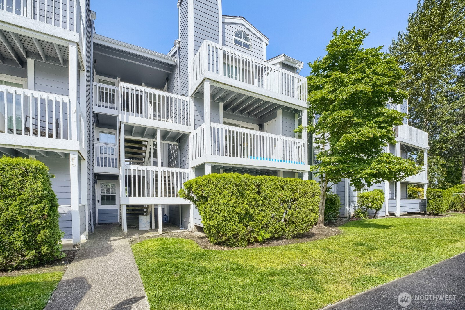 22831 S 30 Avenue S, Des Moines, WA 98198
