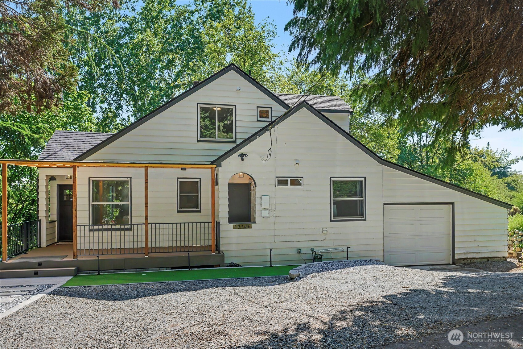 10106 16th Avenue S, Seattle, WA 98168