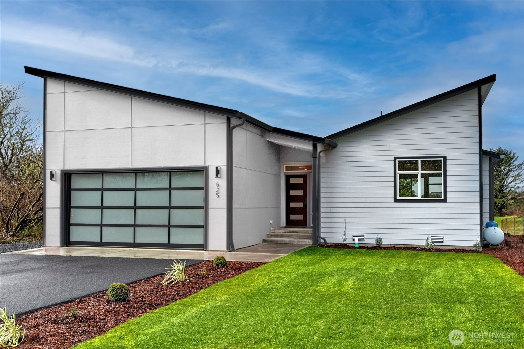 514 Canal Drive NE, Ocean Shores, WA 98569