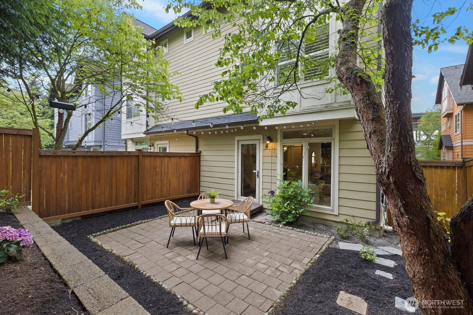 3122 Franklin Avenue E, Seattle, WA 98102