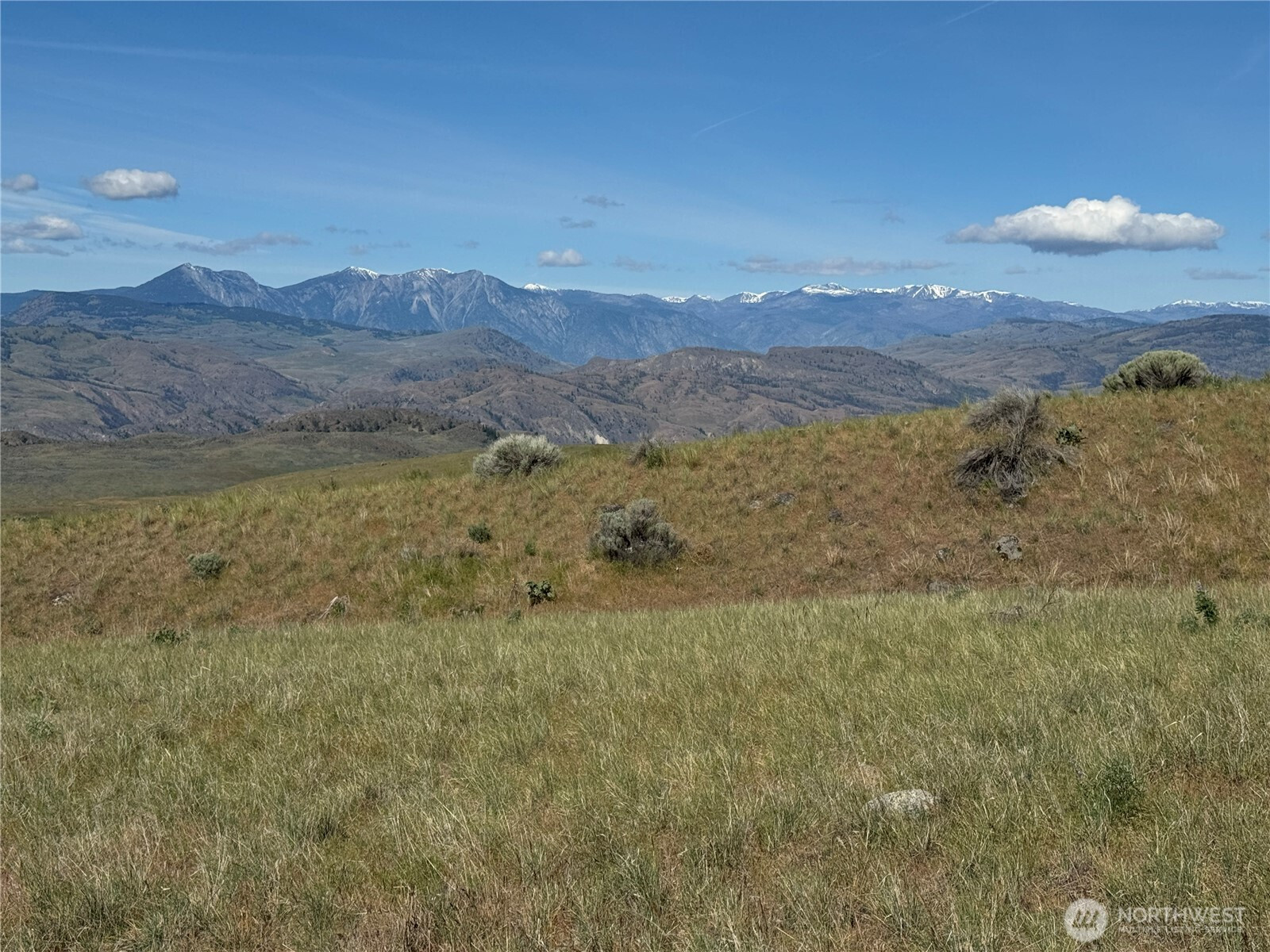 35 Sunset Ridge Road, Oroville, WA 98844