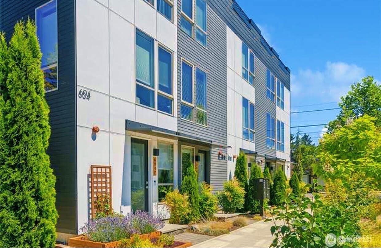 604 NW 77th Street, Seattle, WA 98117