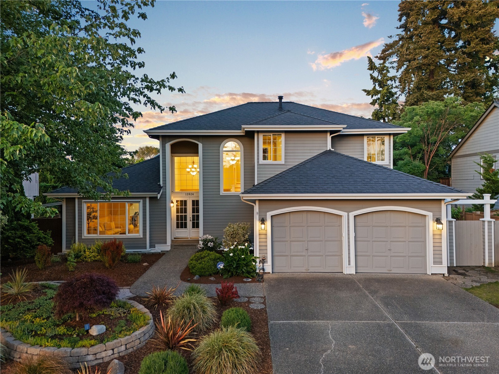 12824 86th Avenue NE, Kirkland, WA 98034