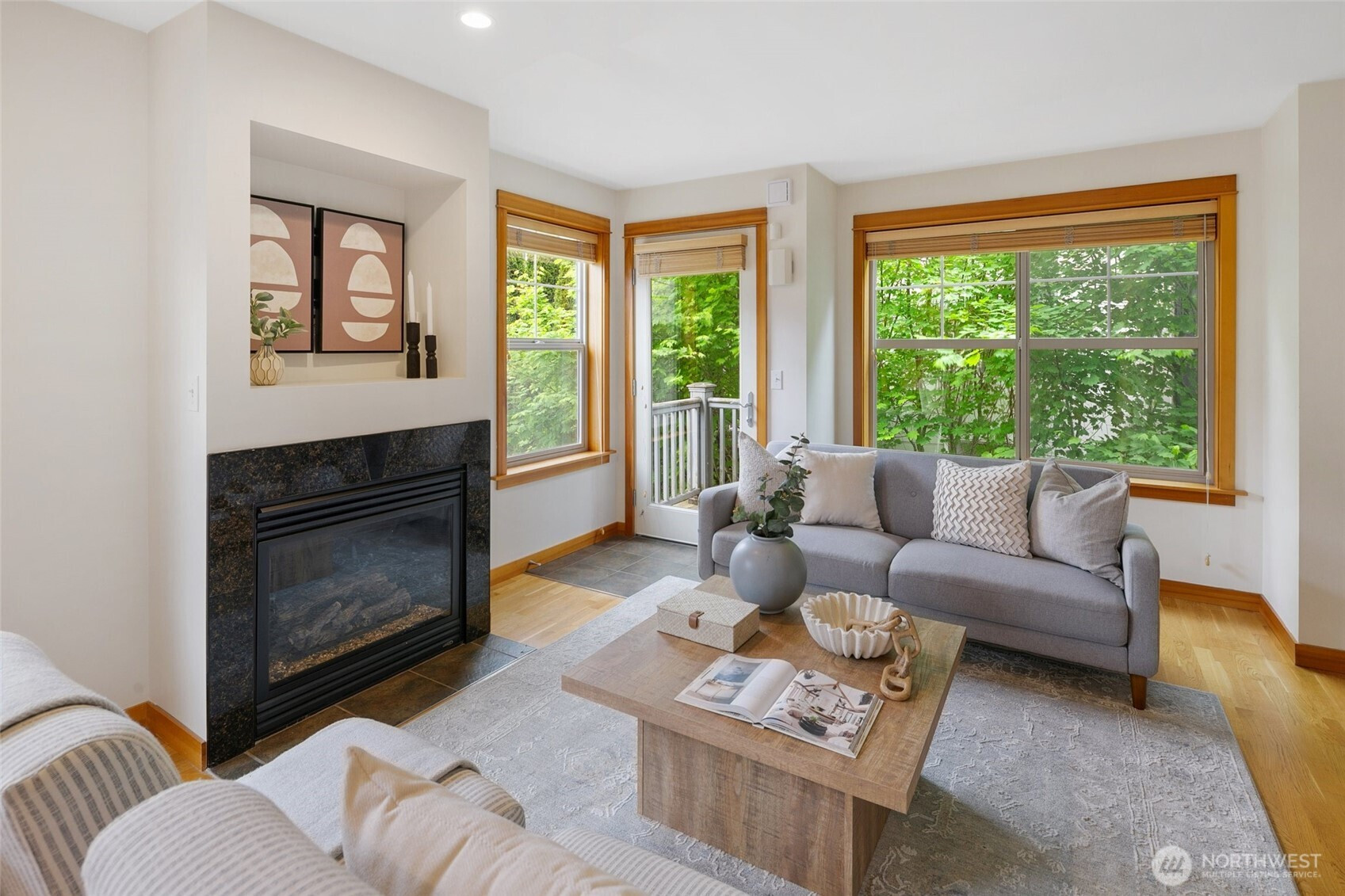 140 21st Avenue E, Seattle, WA 98112