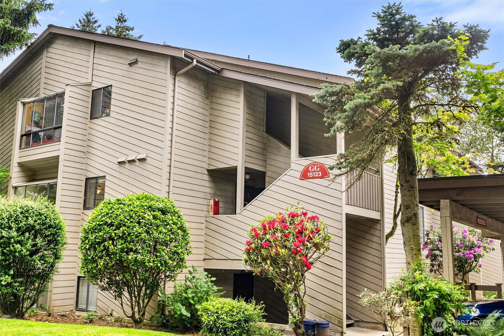15123 Sunwood Boulevard, Tukwila, WA 98188