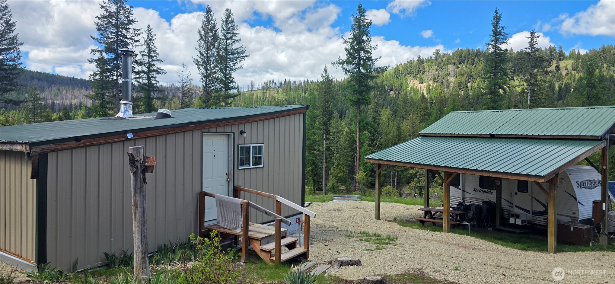 790 BONAPARTE LAKE RD, Tonasket, WA 98855