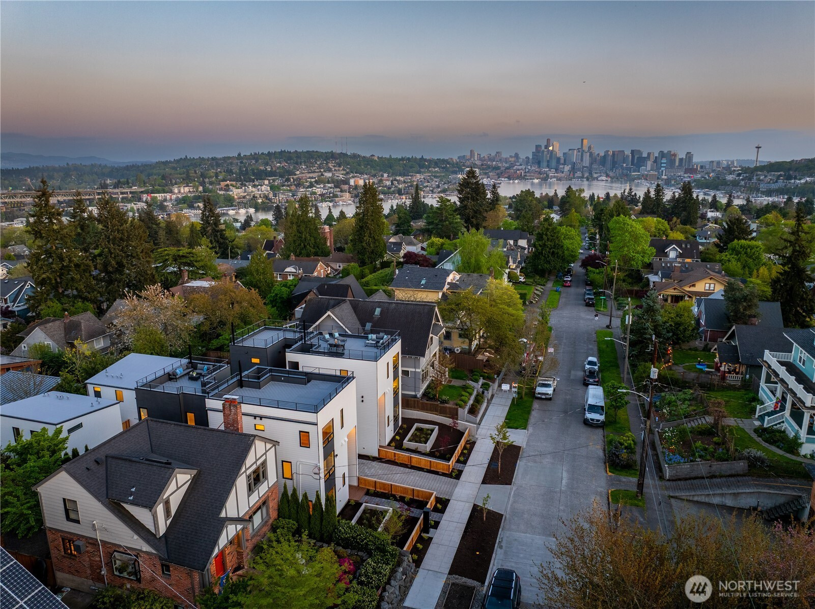 4116 B Burke Avenue N, Seattle, WA 98103