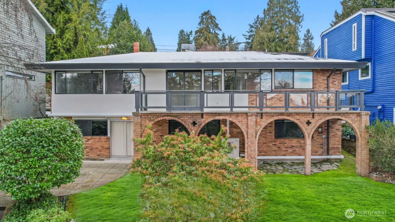 16509 35th Avenue NE, Lake Forest Park, WA 98155