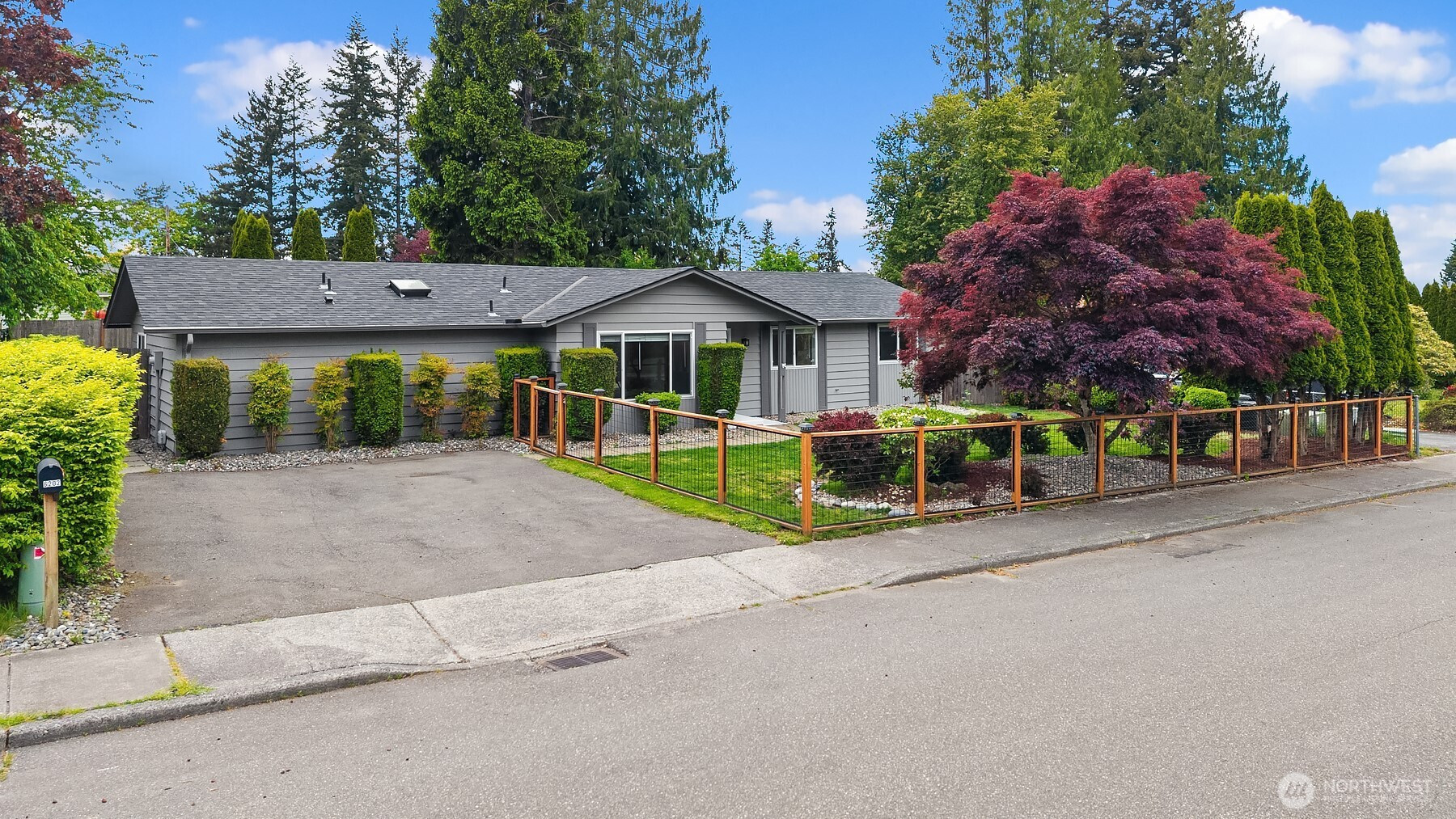 6208 Sycamore Place, Everett, WA 98203