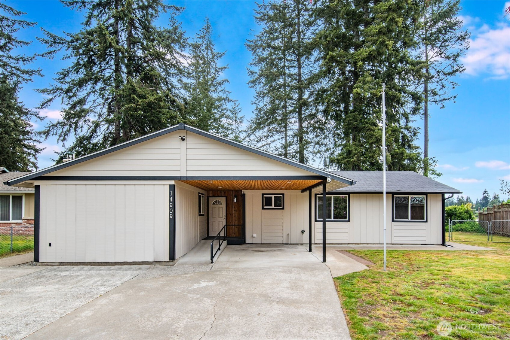 14909 12th Avenue E, Tacoma, WA 98445