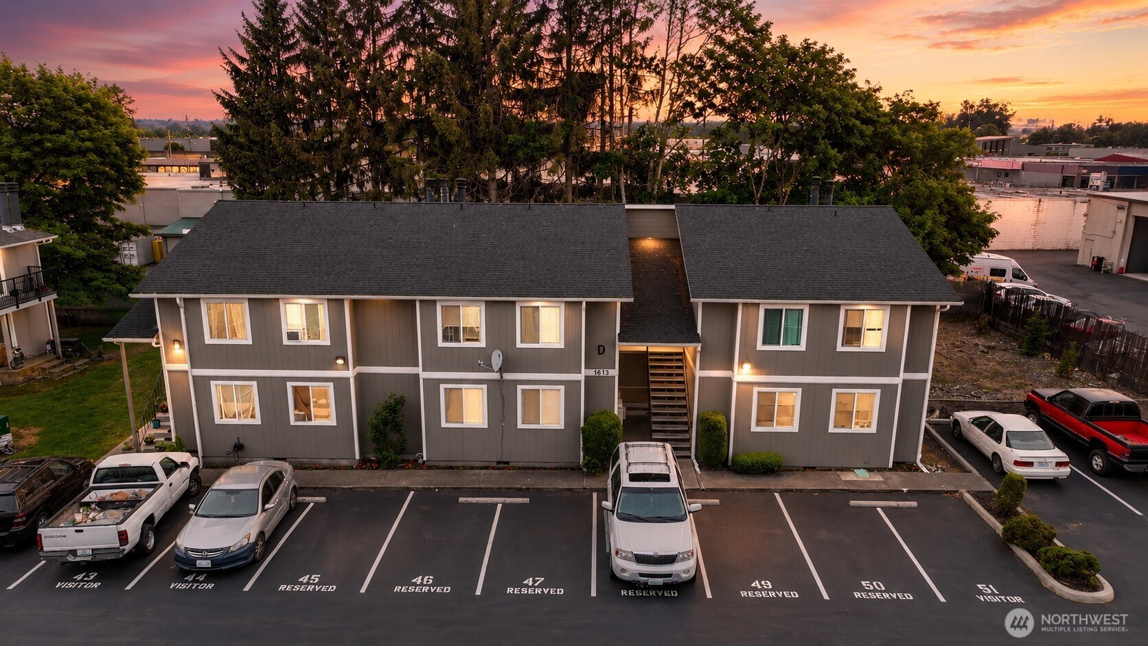 1613 Maple Lane, Kent, WA 98030
