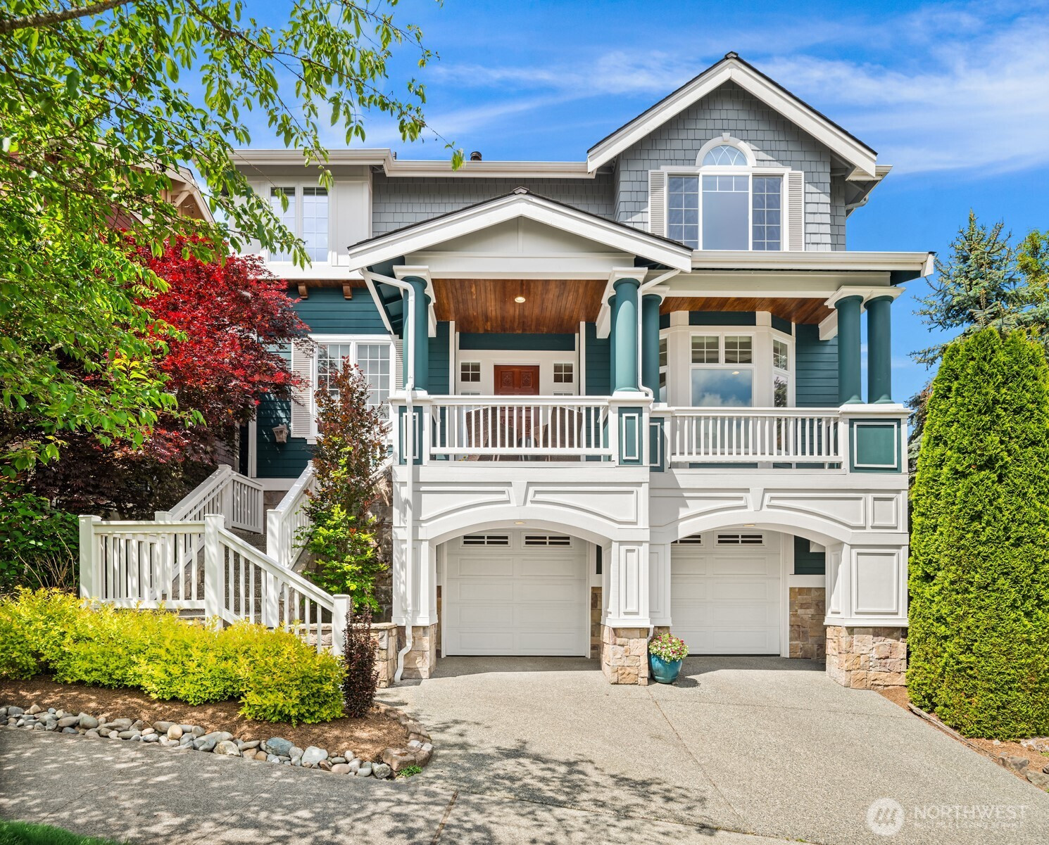 687 Bear Ridge Drive NW, Issaquah, WA 98027