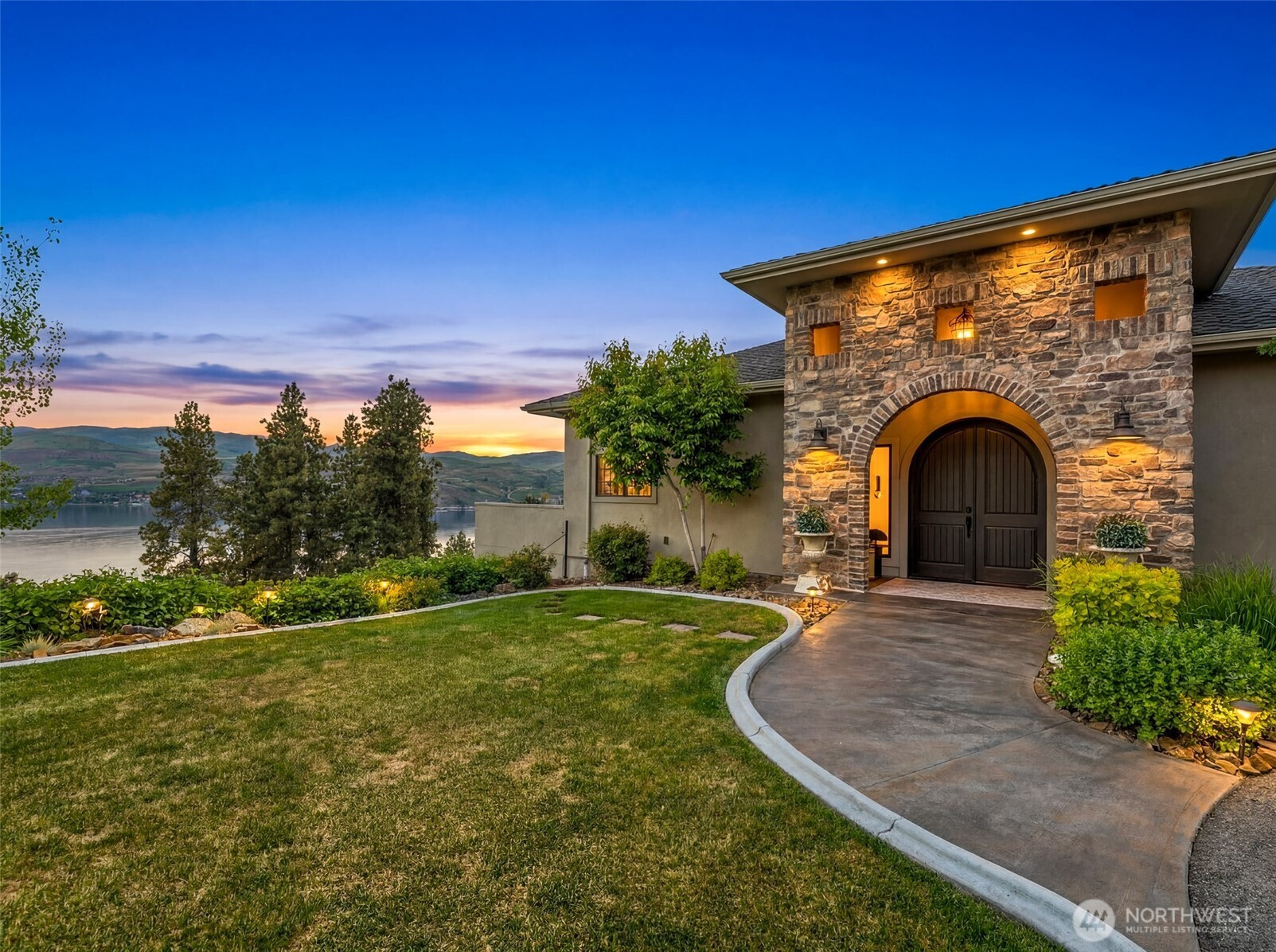 356 Karma Kanyon Drive, Chelan, WA 98816