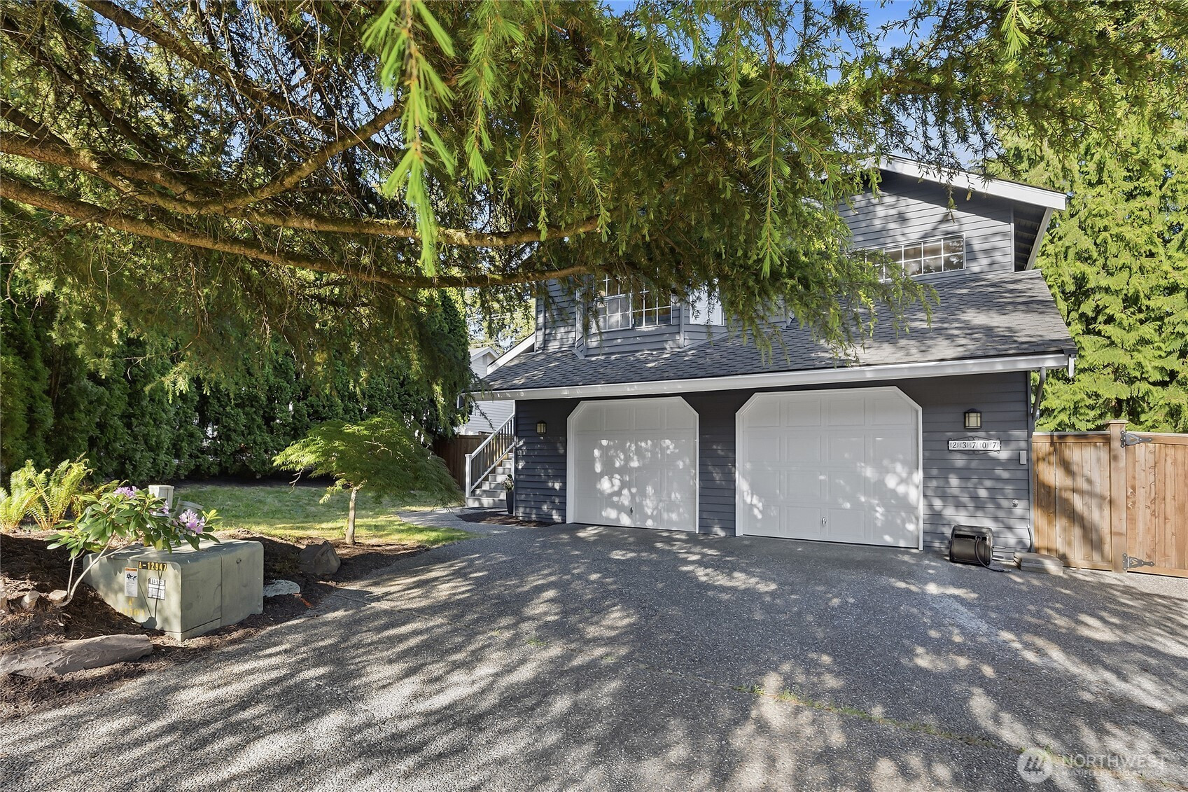 23707 Meridian Place W, Bothell, WA 98021