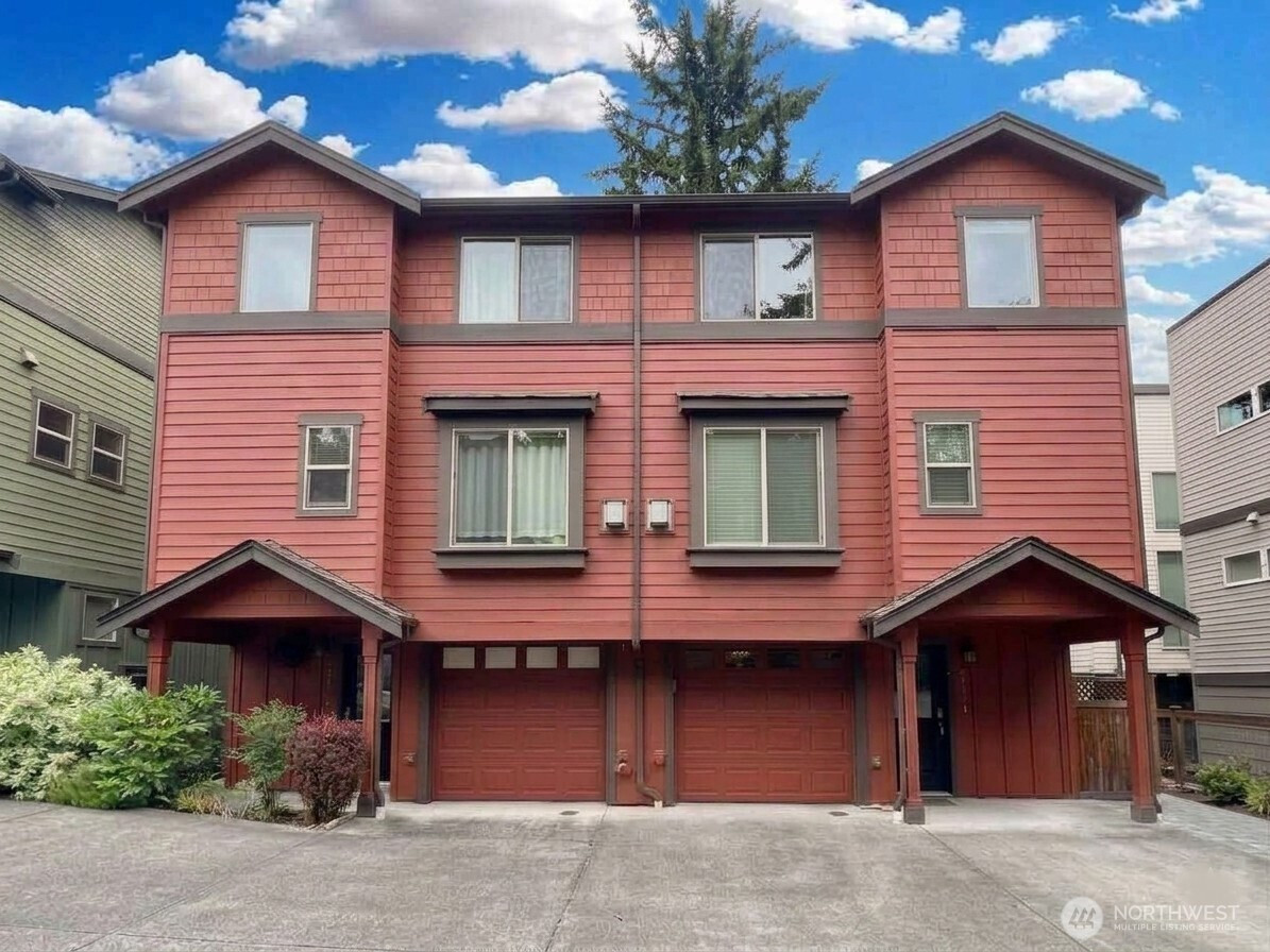 2138 N 113th Street, Seattle, WA 98133
