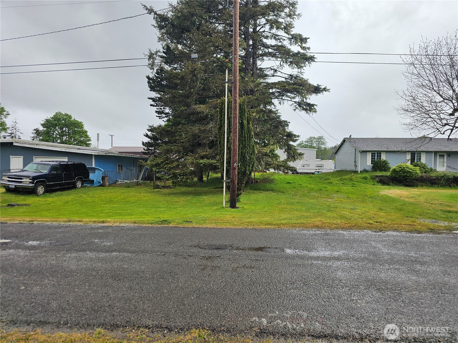 607 N 2nd Street, Westport, WA 98595