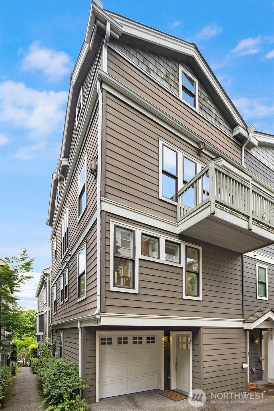 746 Boylston Avenue E, Seattle, WA 98102